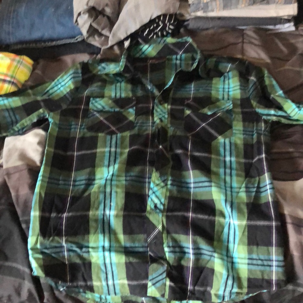 Social collision dressing shirt